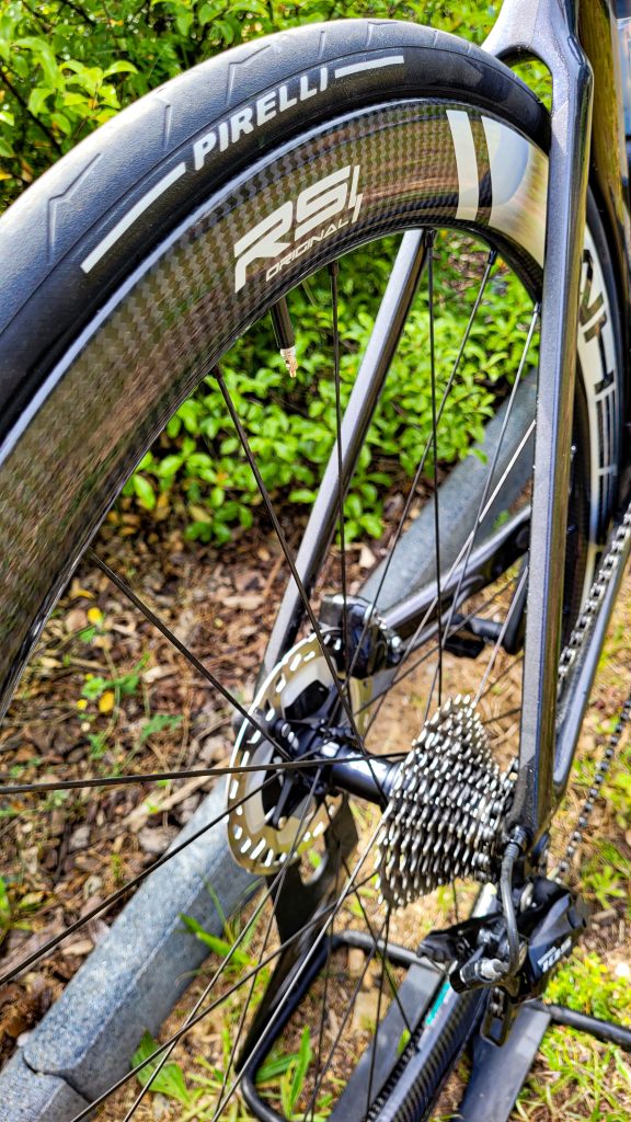 Roues carbones Legend Wheels 45P RS4 : le test 2024 @Opentri