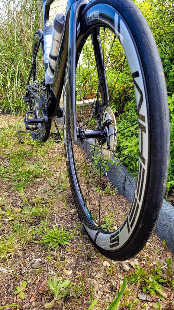 Roues carbones Legend Wheels 45P RS4 : le test 2024 @Opentri